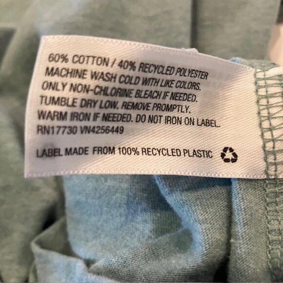 Disney Tropical Mickey Mouse Graphic T Shirt Blue Green Women’s Medium - Picture 4 of 6